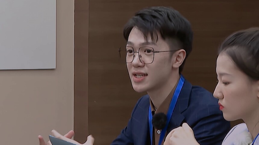 职场加油站x梁坚洛直率男孩主动出击观点表达条理清晰