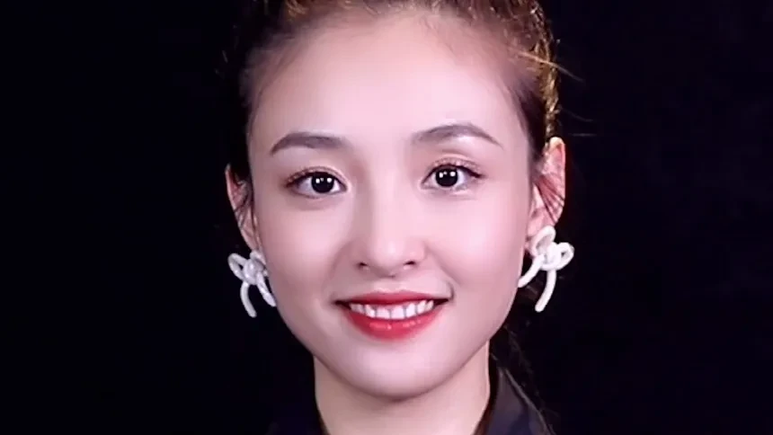 《八零九零》凌乱开播:吴倩给奶奶解释:是8090,不是007-电视剧-高清