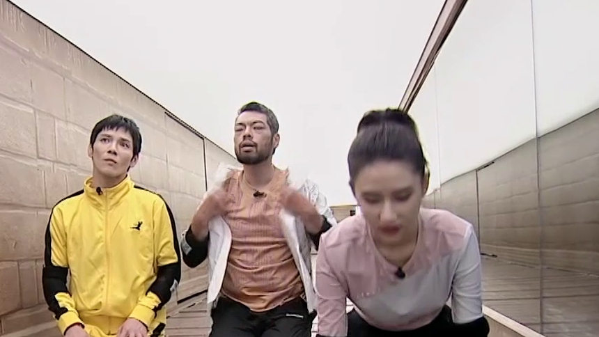 关键时刻还是“你上”向佐何超莲余巍携手闯关