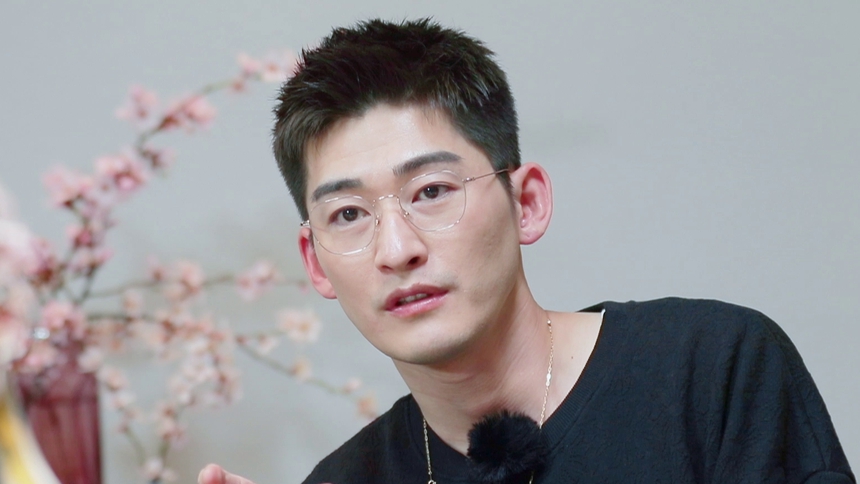 张翰给女生送礼有一套，理论王者总有他自己的想法