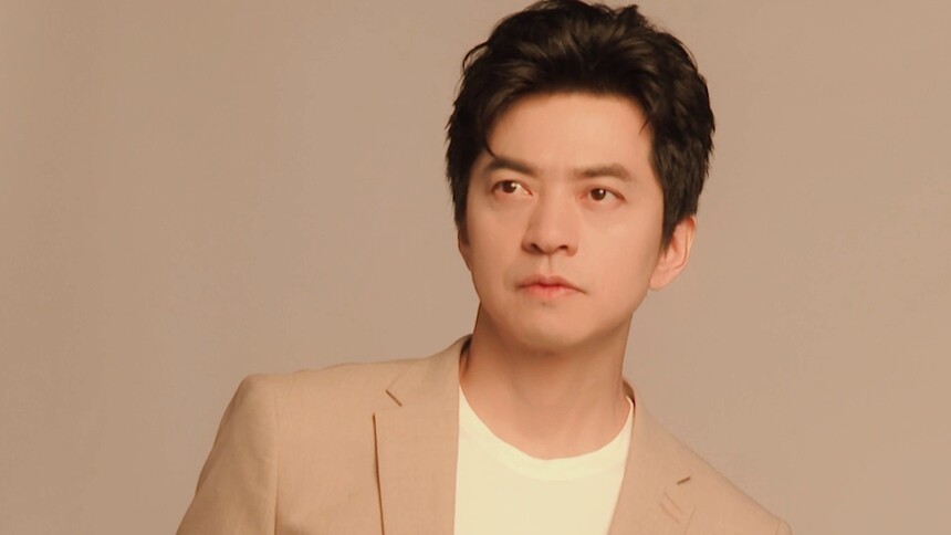 声生不息独家侧拍李健憋笑失败表情管理出走