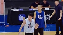 王鹤棣有点篮球天赋在身上的！