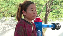 月嫂独自带娃八年 孩子的妈妈在哪里