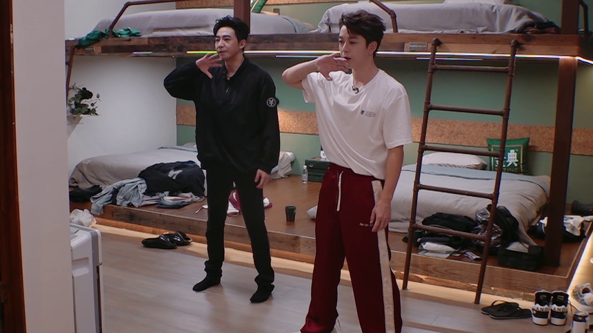 加更版：俞灏明王栎鑫舞蹈pk