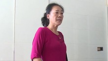 九旬母亲难自理 女儿争孝为何成公敌