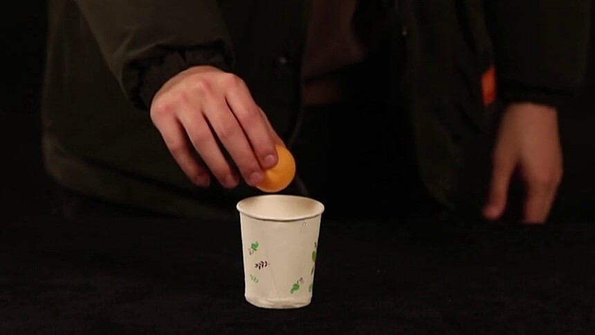 起飞的乒乓球原理是什么？