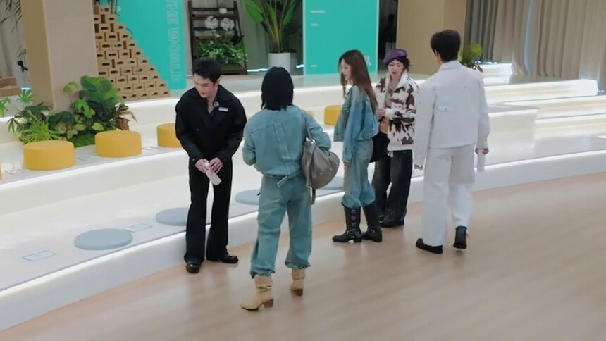 张予曦赵昭仪“连体闺”