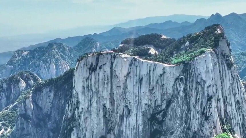 夏日华山景色秀