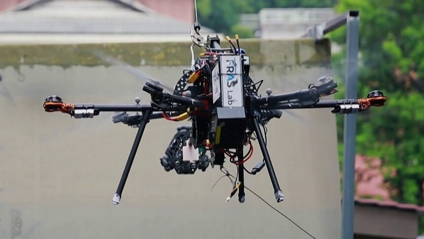 高空特种机器人是如何完成高空作业的？
