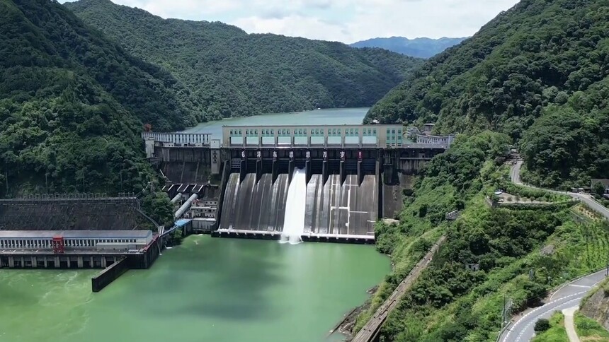 超强台风“巴威”来袭 雨带将会影响湖南