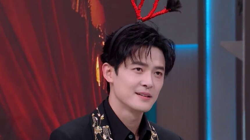 付辛博的娃娃音尽力在夹了
