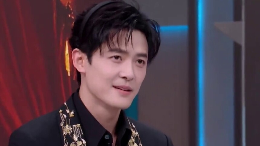 付辛博的娃娃音 尽力在夹了