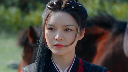 《天赐娘子·小镖师》第3集看点：女镖师送镖途中竟遇两伙山匪