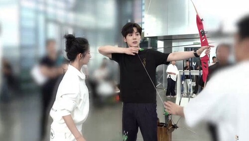 《飞到我心上》动感地带芒果卡独家高光花絮：射箭场拍摄花絮