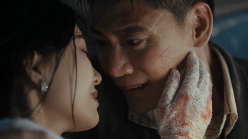 张薇负伤死在郑译怀里
