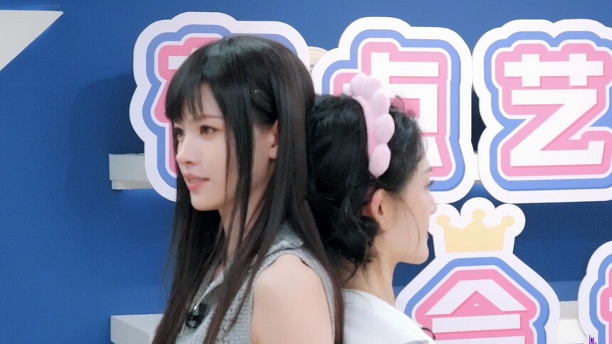 “高妹”张艺上爆真实身高