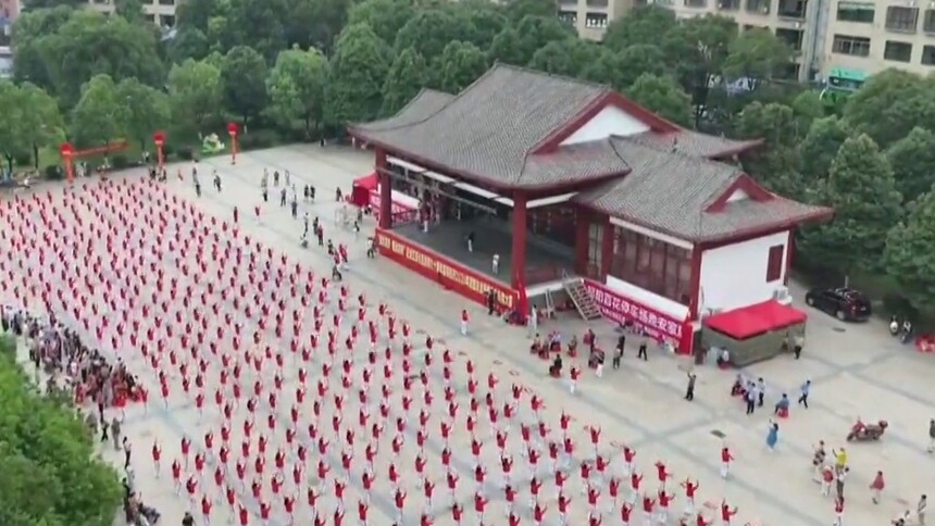 以热爱告白祖国 多彩活动庆国庆
