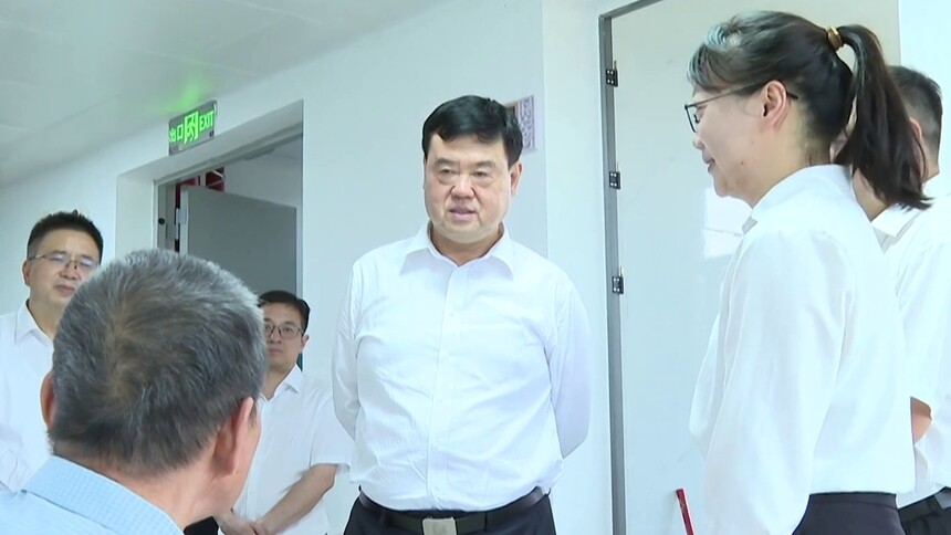 魏建锋在岳阳调研